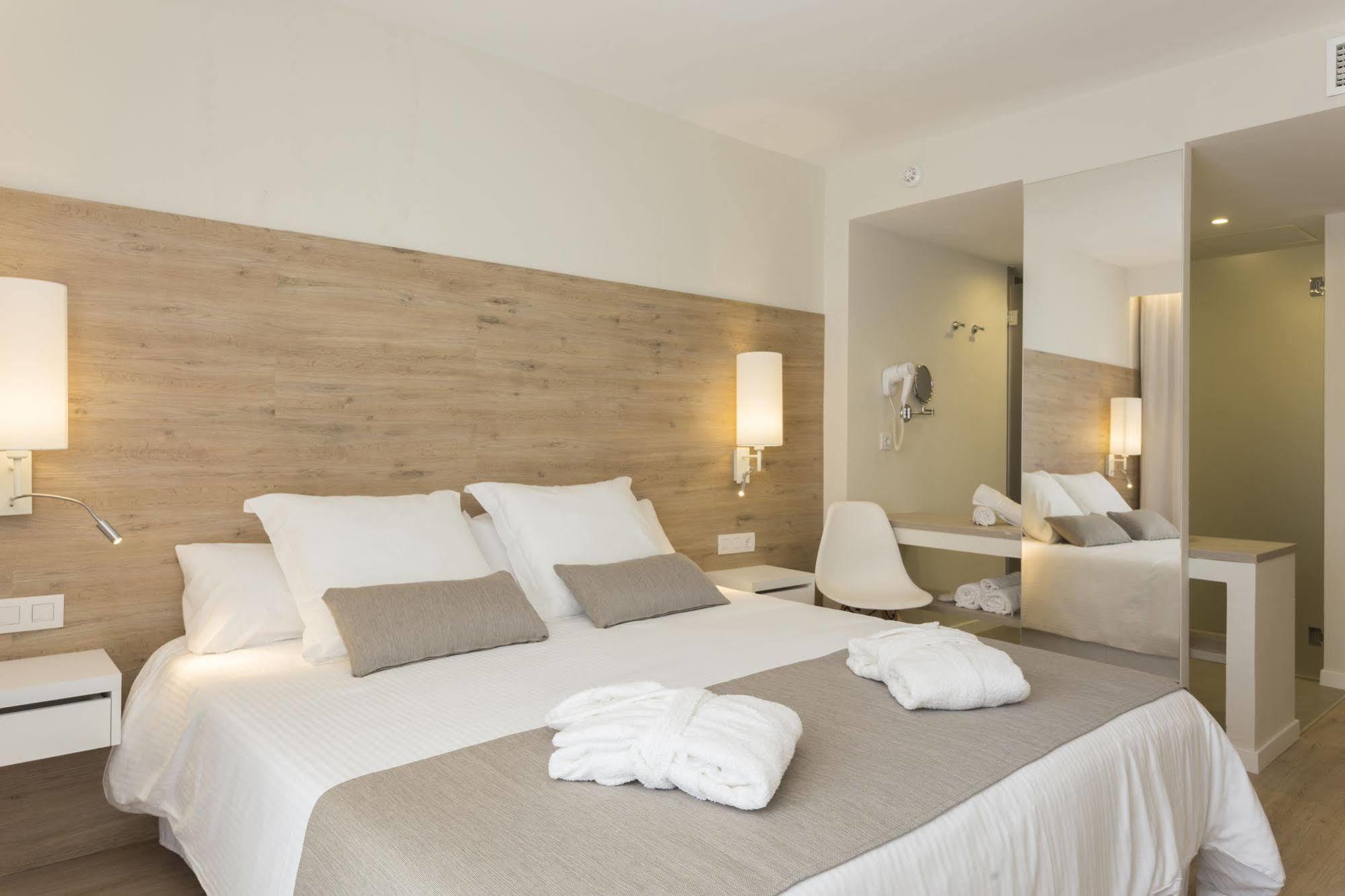 Aluasoul Ibiza - Adults Only Otel Es Cana Dış mekan fotoğraf